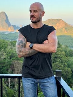Luna Berg Husband
